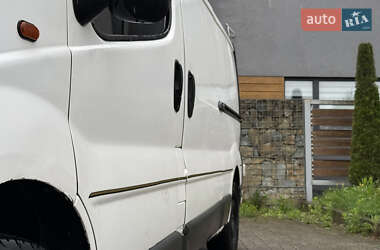 Грузовой фургон Opel Vivaro 2004 в 