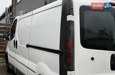 Грузовой фургон Opel Vivaro 2004 в 