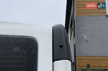 Грузовой фургон Opel Vivaro 2004 в 