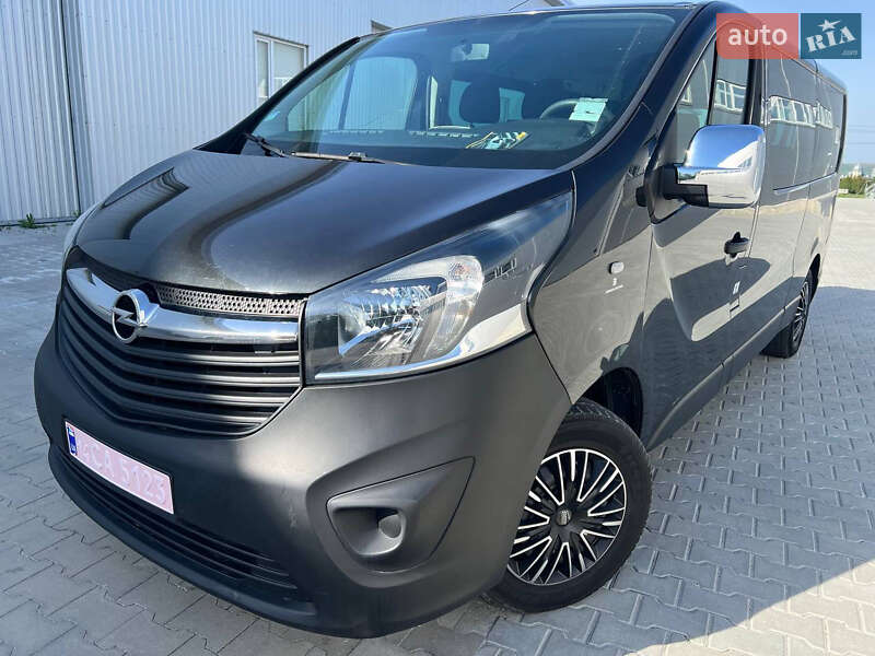 Opel Vivaro 2015