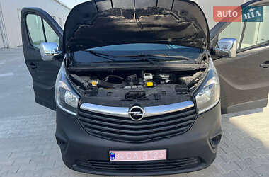 Мінівен Opel Vivaro 2015 в 