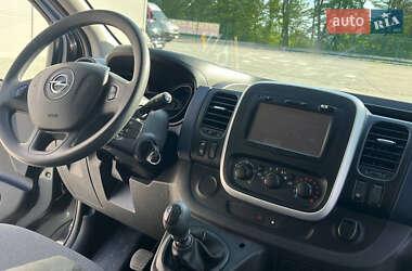 Мінівен Opel Vivaro 2015 в 