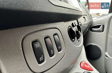 Минивэн Opel Vivaro 2011 в Виннице