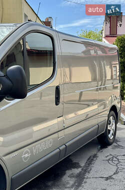 Вантажний фургон Opel Vivaro 2014 в 