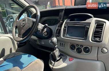 Минивэн Opel Vivaro 2004 в 