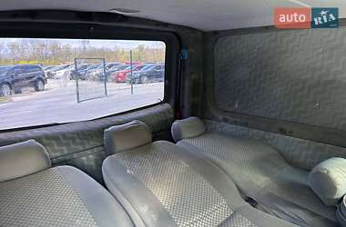 Минивэн Opel Vivaro 2004 в 