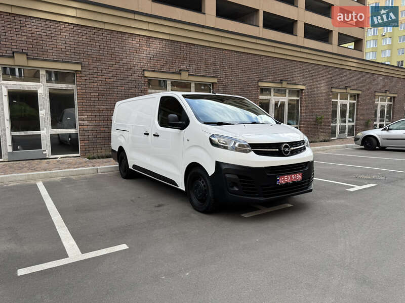 Минивэн Opel Vivaro 2020 в 