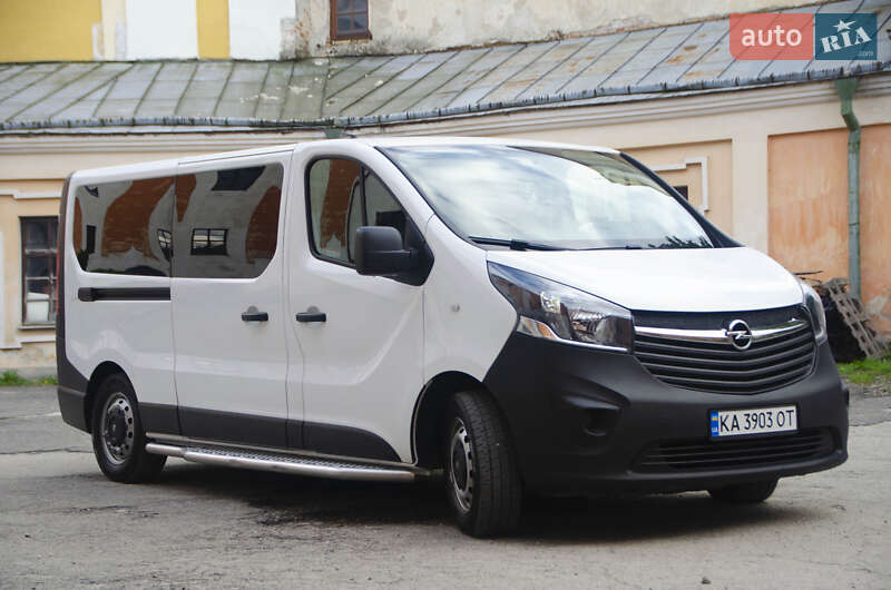 Минивэн Opel Vivaro 2017 в Кременце