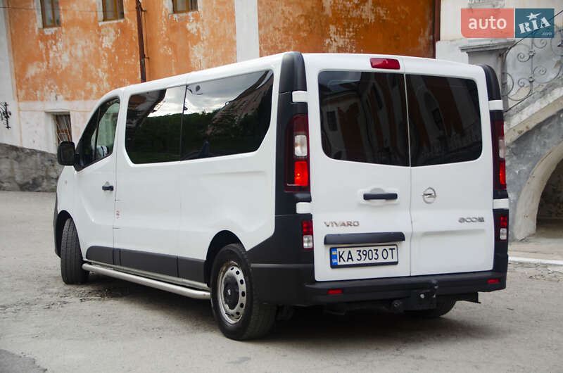 Минивэн Opel Vivaro 2017 в Кременце