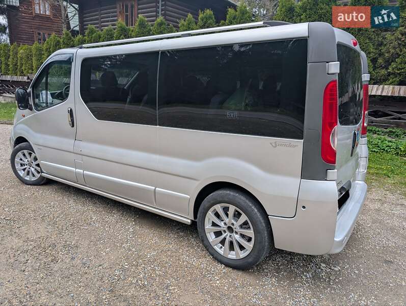 Мінівен Opel Vivaro 2012 в Яремчі фото 17 Мінівен Opel Vivaro 2012 в Яремчі