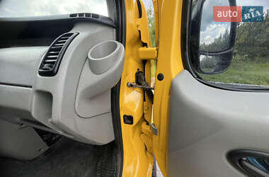 Грузовой фургон Opel Vivaro 2010 в 