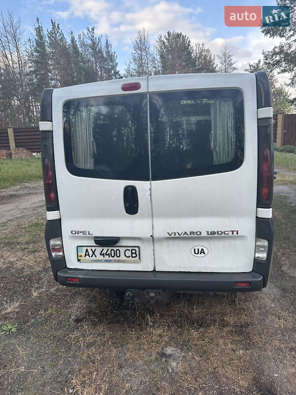 Минивэн Opel Vivaro 2006 в Чугуеве