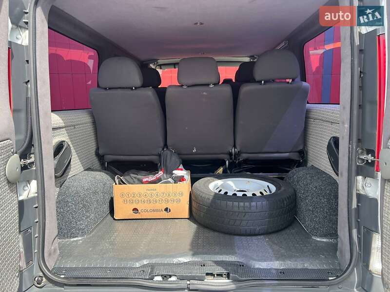 Минивэн Opel Vivaro 2010 в Киеве