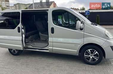 Мінівен Opel Vivaro 2011 в 
