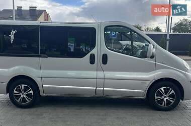Мінівен Opel Vivaro 2011 в 