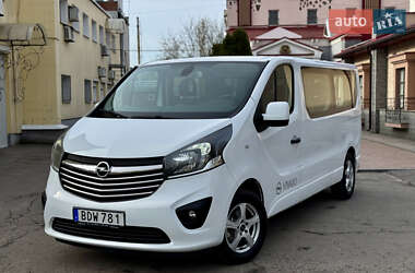 Мінівен Opel Vivaro 2015 в Полтаві
