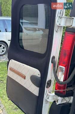 Минивэн Opel Vivaro 2009 в 