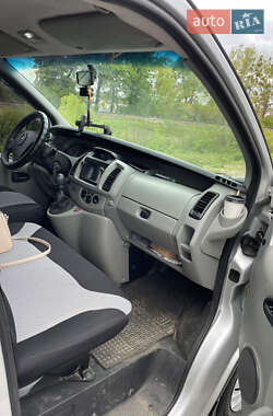Мінівен Opel Vivaro 2004 в 