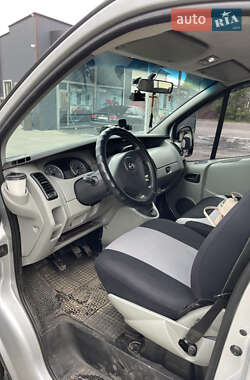 Мінівен Opel Vivaro 2004 в 