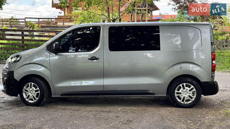 Мінівен Opel Vivaro 2020 в Києві