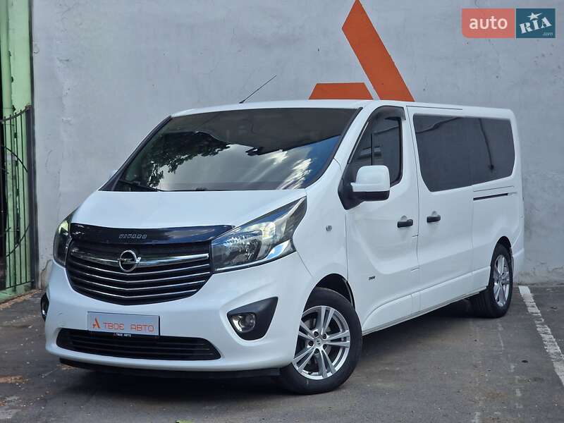Opel Vivaro 2015