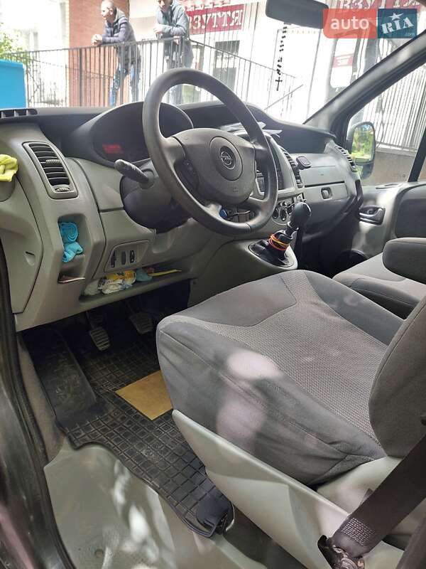 Минивэн Opel Vivaro 2012 в Львове