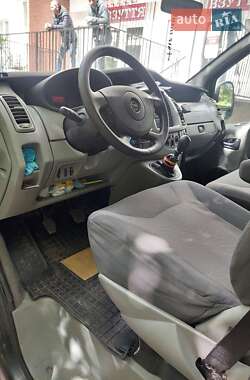 Минивэн Opel Vivaro 2012 в 