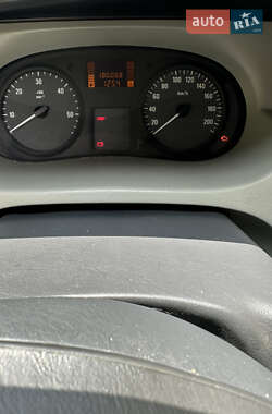 Минивэн Opel Vivaro 2006 в 