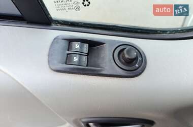 Мінівен Opel Vivaro 2009 в 