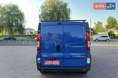 Вантажний фургон Opel Vivaro 2014 в 