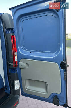 Вантажний фургон Opel Vivaro 2014 в 