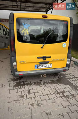 Мінівен Opel Vivaro 2004 в 