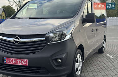 Минивэн Opel Vivaro 2015 в 