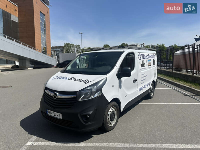 Opel Vivaro 2015