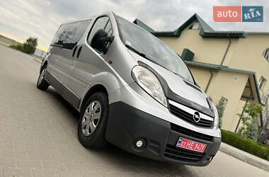 Мінівен Opel Vivaro 2013 в 