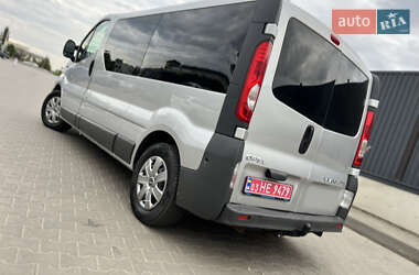 Мінівен Opel Vivaro 2013 в 
