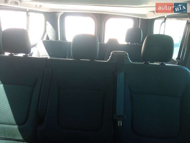 Мінівен Opel Vivaro 2017 в Вінниці