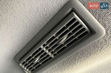Мінівен Opel Vivaro 2013 в 