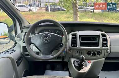 Минивэн Opel Vivaro 2005 в 