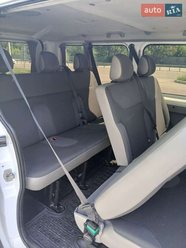 Минивэн Opel Vivaro 2013 в Днепре