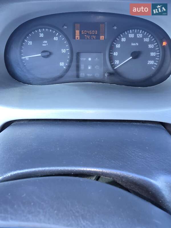 Мінівен Opel Vivaro 2006 в Одесі