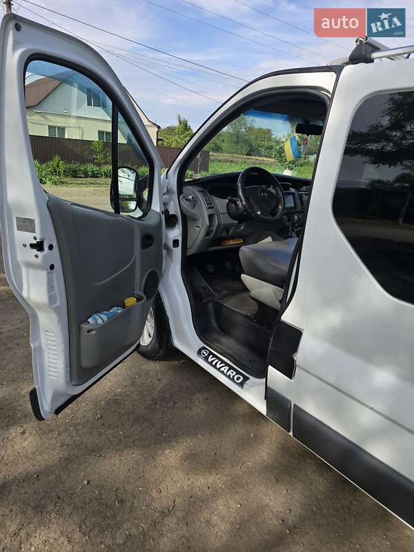 Мінівен Opel Vivaro 2006 в Одесі