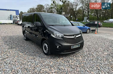 Вантажний фургон Opel Vivaro 2016 в 