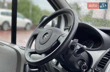 Грузовой фургон Opel Vivaro 2014 в 