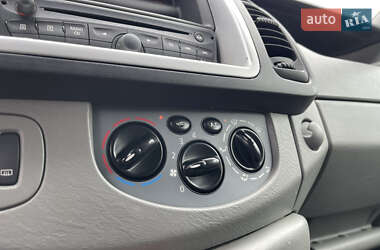 Грузовой фургон Opel Vivaro 2014 в 