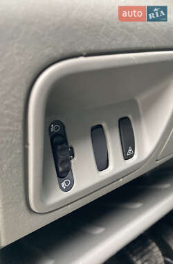 Грузовой фургон Opel Vivaro 2012 в 