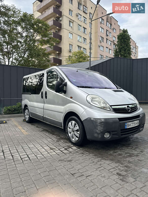 Мінівен Opel Vivaro 2011 в Одесі