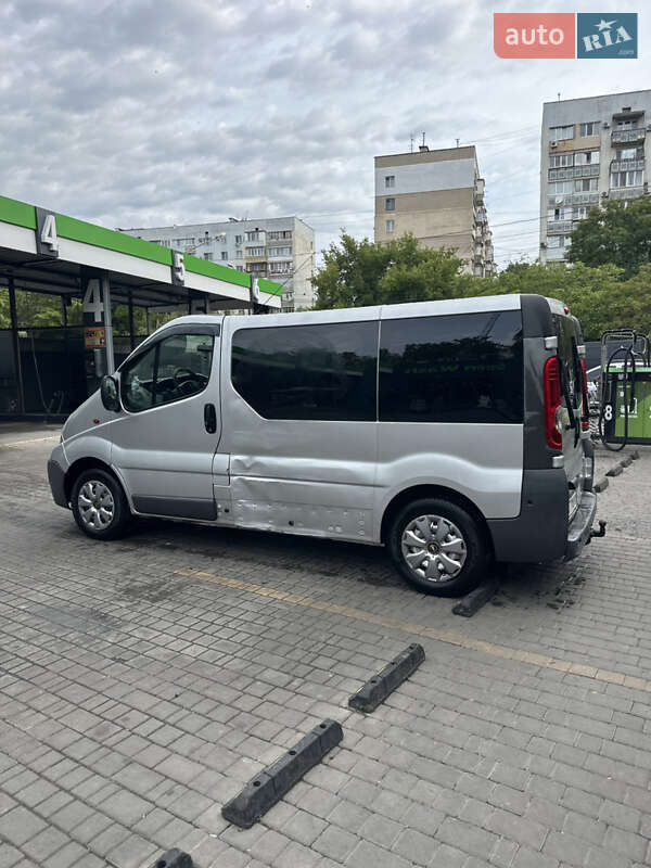 Мінівен Opel Vivaro 2011 в Одесі