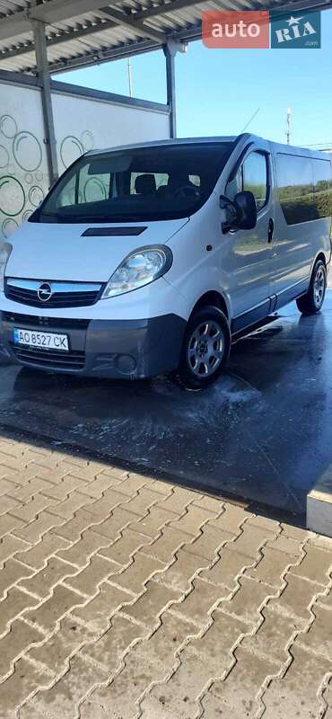 Минивэн Opel Vivaro 2011 в Коломые