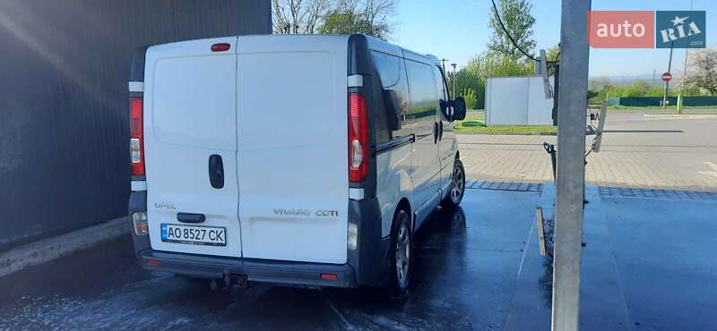 Минивэн Opel Vivaro 2011 в Коломые